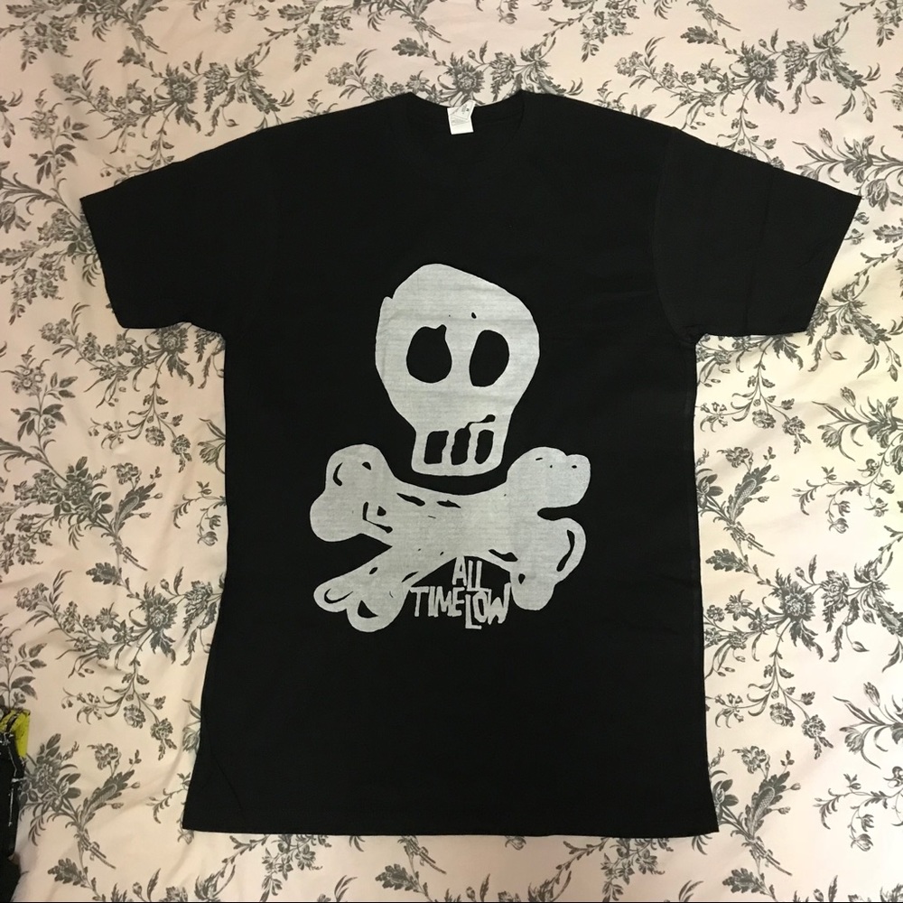 All Time Low Band Logo T-Shirt w Skull Size Medium